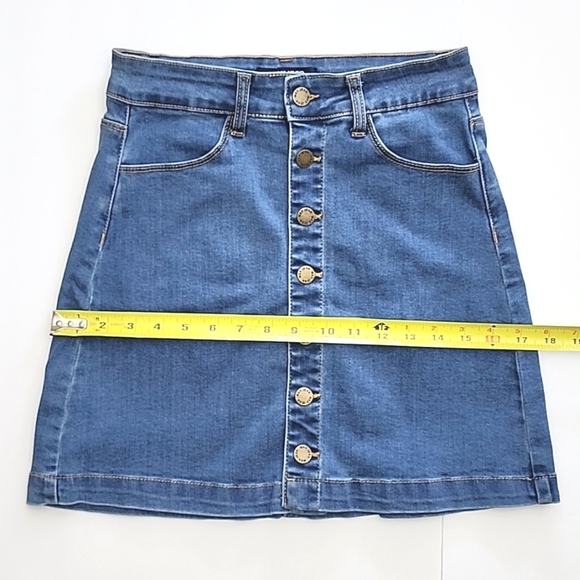⭐️3/ $30⭐️ Wax Jean Los Angeles California Blue Denim Jean Mini Skirt Size S - Picture 13 of 15
